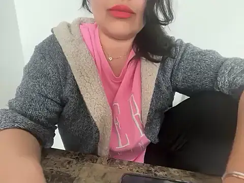 Snapshot of Noryvane chatting on February 13, 2026, 12:49 pm Noryvane online show from February 13, 2026, 12:49 pm