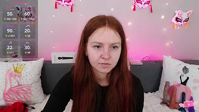 Evarey  online show from May 8, 2026, 4:38 am