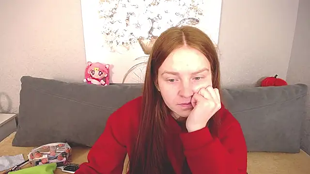 Evarey  online show from October 22, 2025, 4:34 am