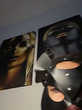 Teengirlmiaa online show from December 4, 2025, 8:52 pm