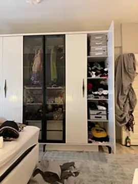 Teengirlmiaa online show from March 29, 2026, 10:50 am