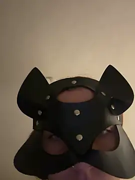 Teengirlmiaa online show from February 1, 2026, 8:18 pm