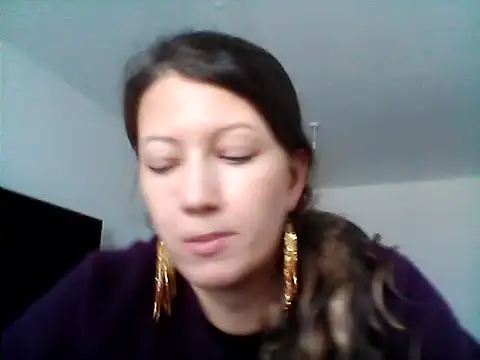 Snapshot of Karivane chatting on March 11, 2026, 7:02 am Karivane online show from March 11, 2026, 7:02 am