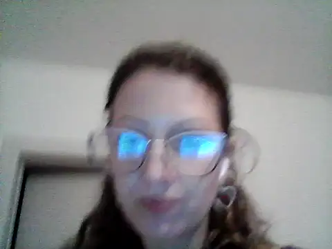 Snapshot of Karivane chatting on March 3, 2026, 11:56 pm Karivane online show from March 3, 2026, 11:56 pm