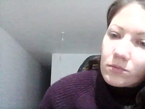 Snapshot of Karivane chatting on March 16, 2026, 8:44 pm Karivane online show from March 16, 2026, 8:44 pm