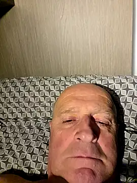 Snapshot of rudy-kralik chatting on February 17, 2026, 11:24 pm rudy-kralik online show from February 17, 2026, 11:24 pm