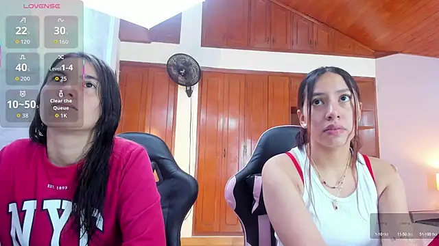 Sofy and Mia online show from January 13, 2026, 12:42 pm