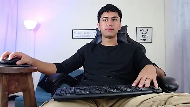 Alancum7 online show from July 3, 2026, 1:28 pm