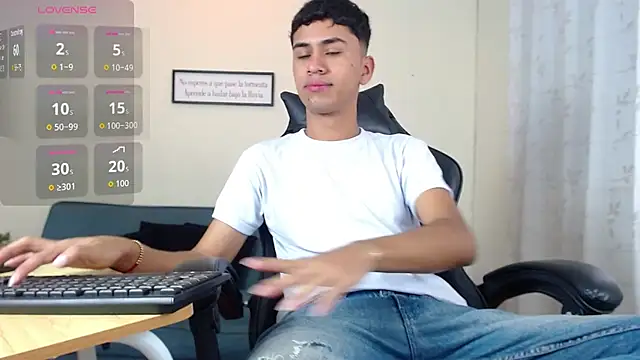 Snapshot of Alancum7 chatting on February 23, 2026, 12:50 pm Alancum7 online show from February 23, 2026, 12:50 pm