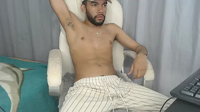 andresnoir  online show from October 17, 2025, 2:30 pm