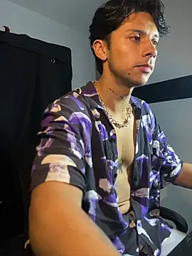 ErosDominant online show from October 25, 2025, 4:22 am