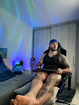 Snapshot of Dave-Max01 chatting on November 20, 2025, 3:07 am Dave-Max01 online show from November 20, 2025, 3:07 am