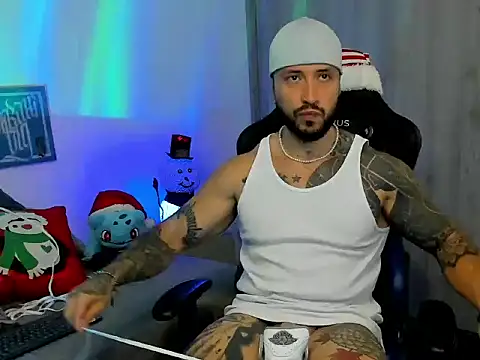 Snapshot of Dave-Max01 chatting on November 30, 2025, 4:19 pm Dave-Max01 online show from November 30, 2025, 4:19 pm