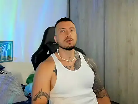 Snapshot of Dave-Max01 chatting on February 24, 2026, 2:29 pm Dave-Max01 online show from February 24, 2026, 2:29 pm