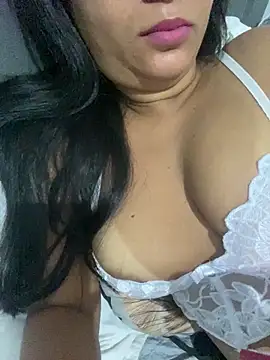 Brunamorenago online show from May 11, 2026, 8:59 am