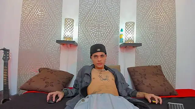 JacobBlackwell  online show from October 17, 2025, 8:10 pm