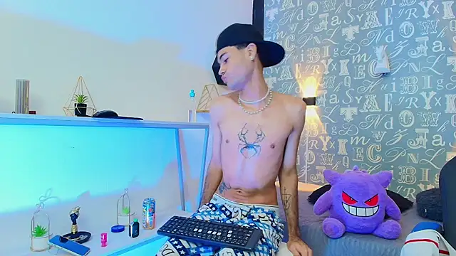 JacobBlackwell  online show from December 13, 2025, 8:04 pm