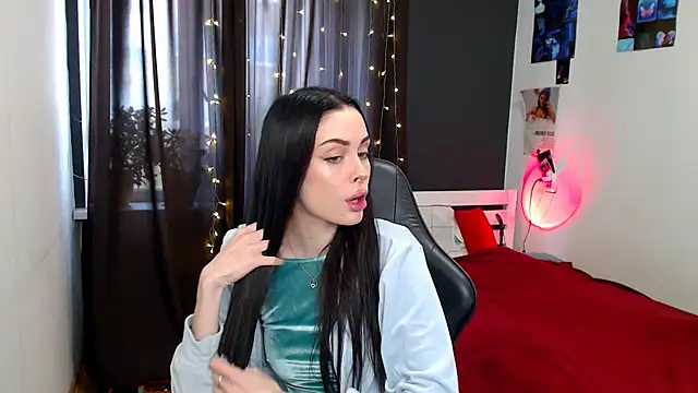 ariel is on vacation online show from October 25, 2025, 11:42 am