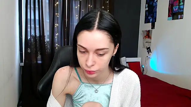 ariel is on vacation online show from October 23, 2025, 9:08 am