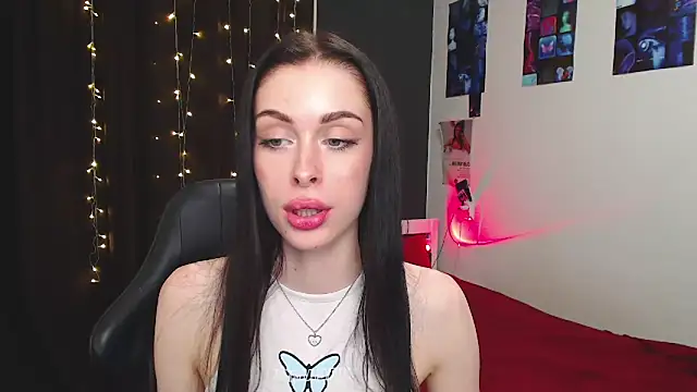 ariel is on vacation online show from October 14, 2025, 9:58 pm