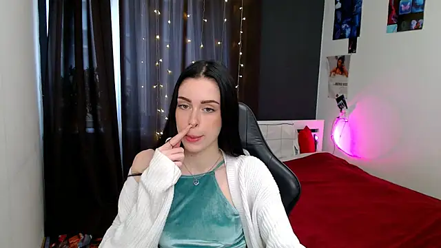 ariel is on vacation online show from October 27, 2025, 11:33 am