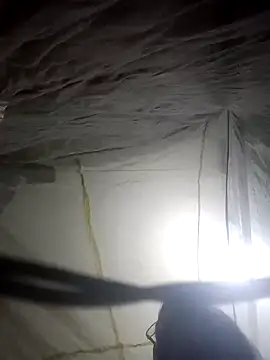 Snapshot of slavquin chatting on February 24, 2026, 12:28 pm slavquin online show from February 24, 2026, 12:28 pm