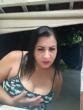 CleoHot25 online show from December 17, 2025, 2:16 am