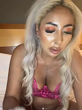 Snapshot of zara_bellexx chatting on March 29, 2026, 11:06 pm zara bellexx online show from March 29, 2026, 11:06 pm