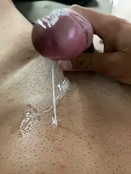 leiteiro2002 online show from March 11, 2026, 5:07 pm