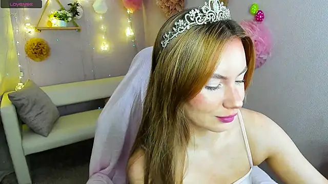  BellaClark online show from June 6, 2026, 8:36 pm