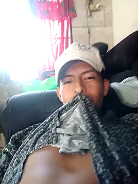 SKELLY09009 online show from March 17, 2026, 5:49 pm