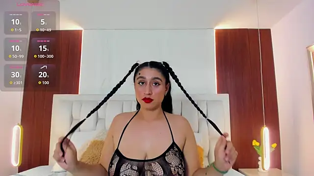Amara18   online show from May 4, 2026, 8:00 pm