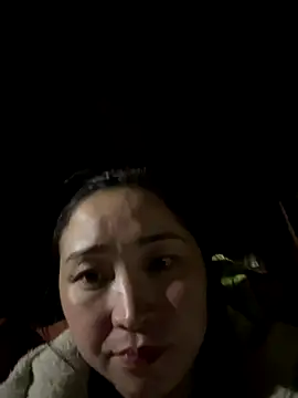 miemie-xx online show from December 18, 2025, 1:15 pm