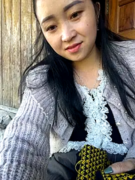 miemie-xx online show from November 28, 2025, 1:39 am