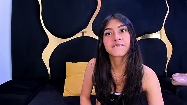 Snapshot of Mia_clark18 chatting on January 9, 2026, 3:08 pm Mia clark18 online show from January 9, 2026, 3:08 pm