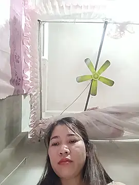 ladzy sexy online show from June 23, 2026, 7:45 pm