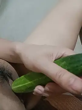 ladzy sexy online show from June 17, 2026, 10:30 pm