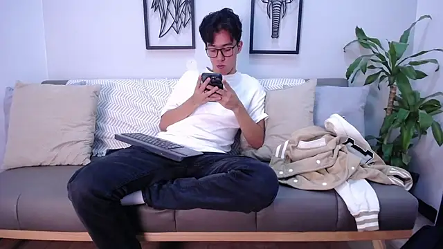 Snapshot of Austin_Reeds chatting on November 29, 2025, 7:58 pm Austin Reeds online show from November 29, 2025, 7:58 pm