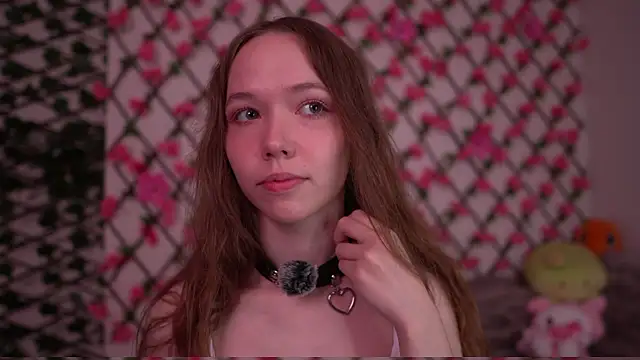 Petite Polly online show from October 19, 2025, 1:08 am