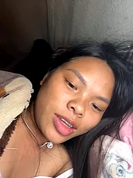 hello-cute online show from December 2, 2025, 3:03 pm