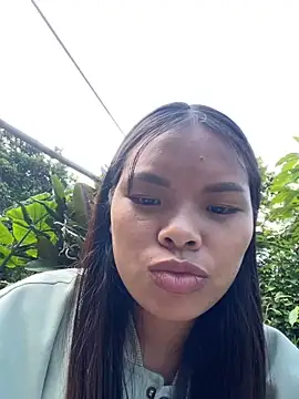 hello-cute online show from November 14, 2025, 3:54 am