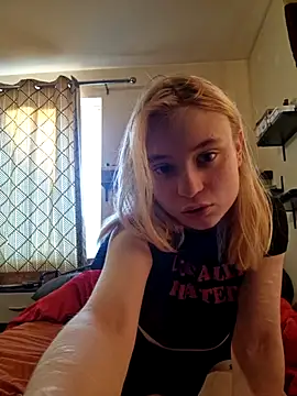 Snapshot of cinnamon-xx chatting on May 11, 2026, 7:22 pm cinnamon-xx online show from May 11, 2026, 7:22 pm