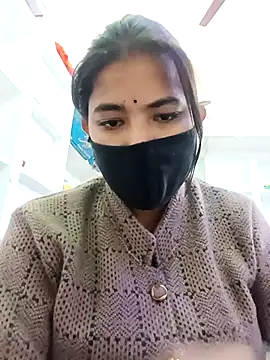 Hot radhaji online show from December 20, 2025, 4:10 pm