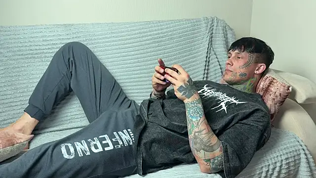 Anubisgods online show from April 25, 2026, 1:41 pm