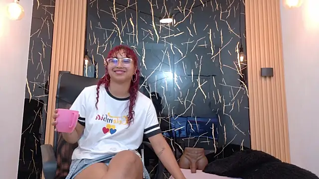 Snapshot of SamanthaFox_8 chatting on July 28, 2026, 11:17 am SamanthaFox 8 online show from July 28, 2026, 11:17 am