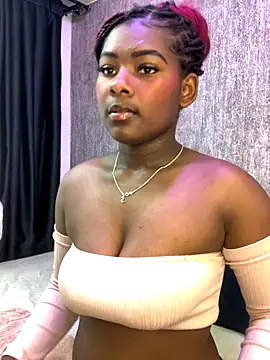 KarinaFlowers  online show from November 28, 2025, 12:16 pm