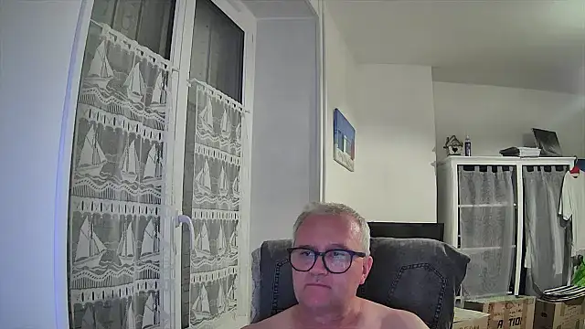 macdut67 online show from July 19, 2026, 12:52 am