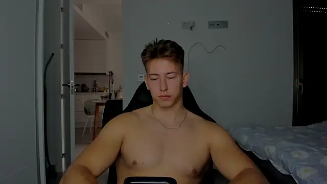 Snapshot of find0m_master chatting on March 4, 2026, 2:36 pm find0m master online show from March 4, 2026, 2:36 pm