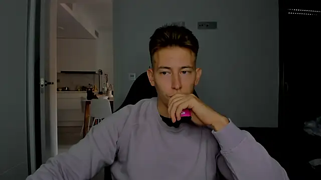 Snapshot of find0m_master chatting on March 29, 2026, 11:34 am find0m master online show from March 29, 2026, 11:34 am