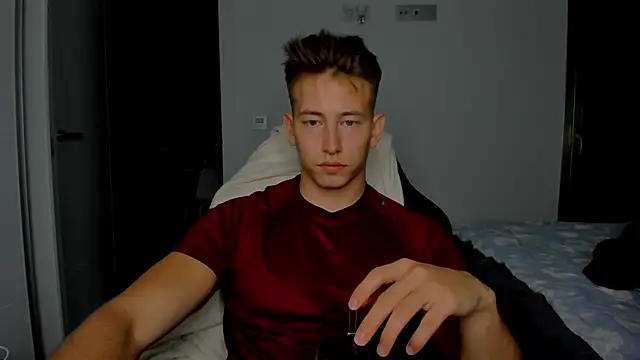 Snapshot of find0m_master chatting on March 25, 2026, 12:22 am find0m master online show from March 25, 2026, 12:22 am